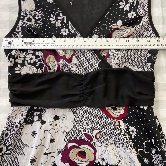 Reitmans new midi dress sleeveless black white red contemporary v neck jersey - Picture 12 of 16